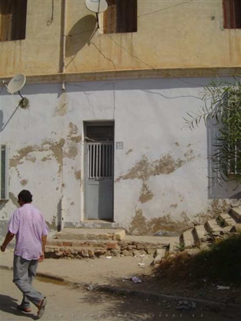 ORAN AOUT 2007 11 rue du ravin blanc 1.JPG